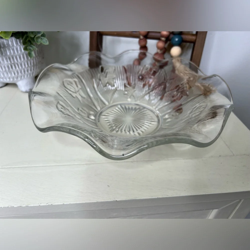 Vintage 1950s MCM Iris & Herringbone Embossed Iridescent Glass Bowl